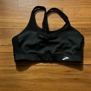 Black brooks sports bra